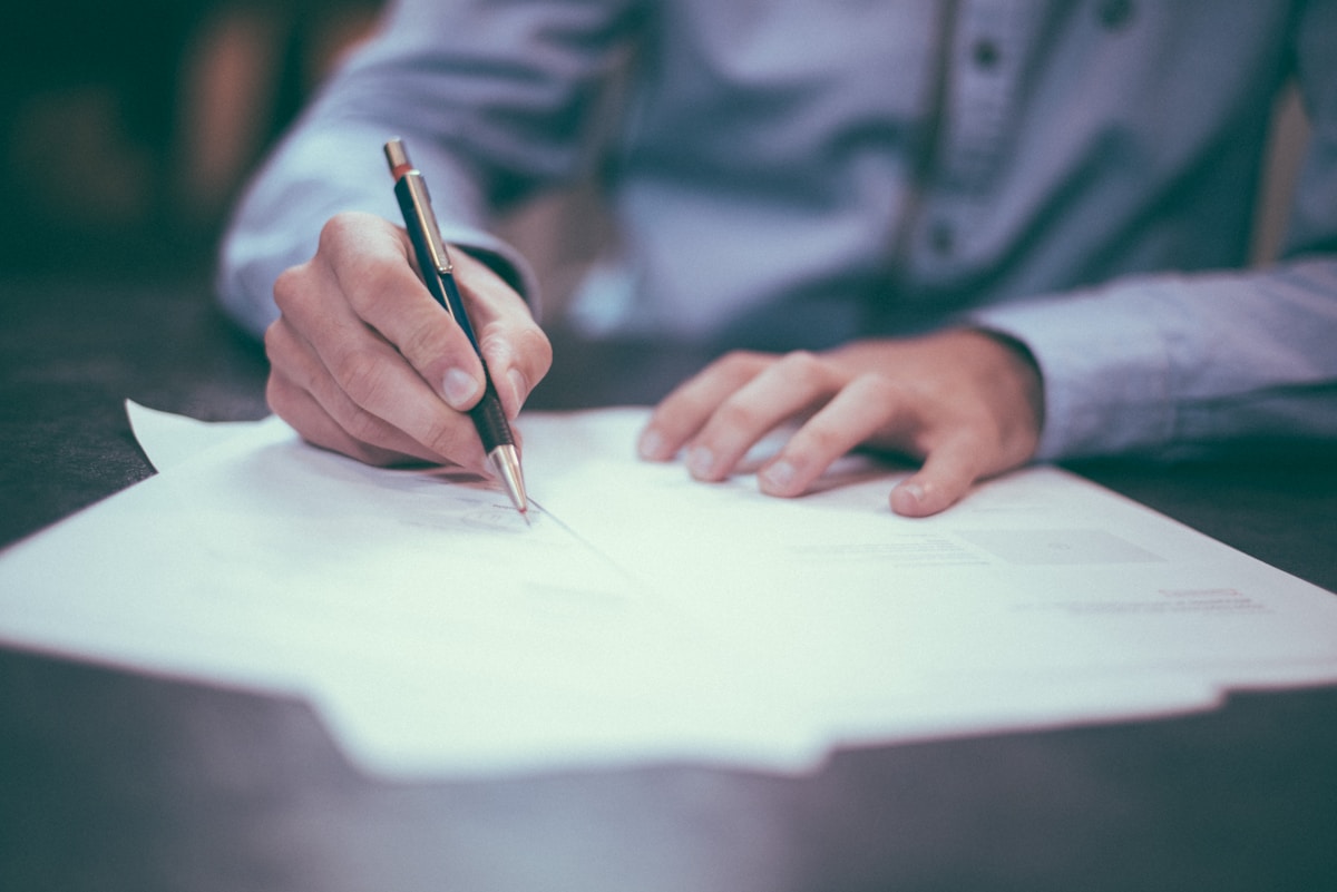 Legal trust documents for selling a property held in trust in Virginia